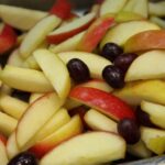 Fresh Apple Slice With Grapes
